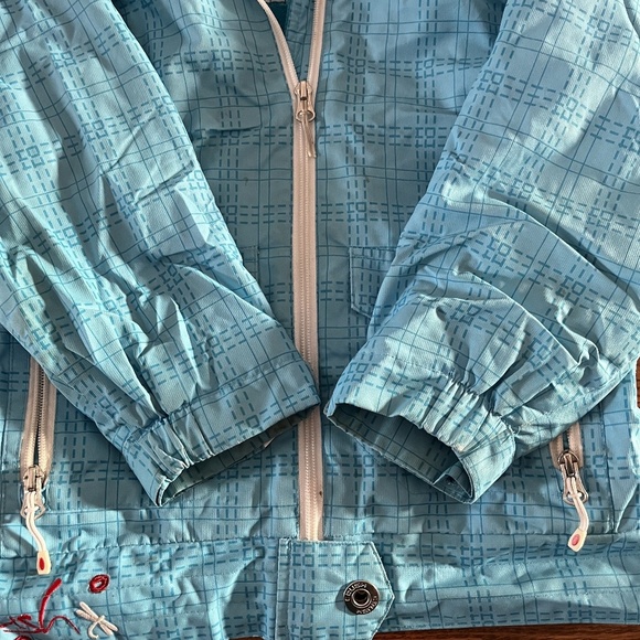 3/$30 - Fleece lined jacket size 5 - Picture 2 of 8